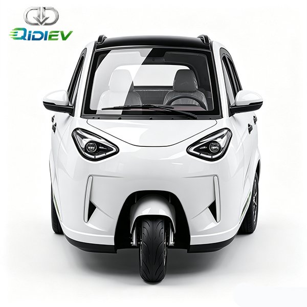 Aurora-Q5-Fully-enclosed-long-range-electric-recreational-tricycle-4