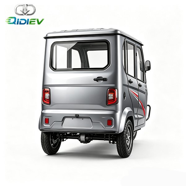 Fully-enclosed-electric-passenger-tuk-tuk,-2-4-people