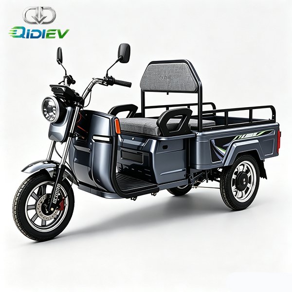 JoyRide-B-Ultra-Electric-recreational-tricycle-with-passenger-compartment-and-long-range2