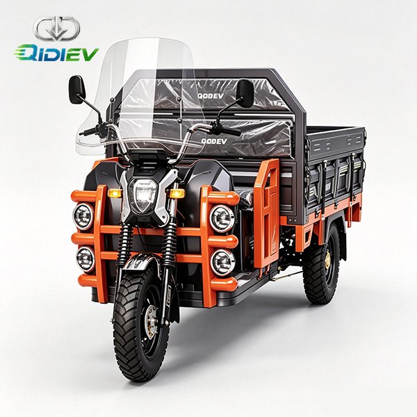 Land-Cruiser-G1-Electric-heavy-duty-tricycle-with-front-windshield