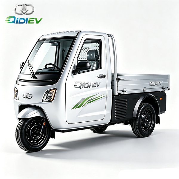 Nio-T1-Tech-savvy-enclosed-cab-light-three-wheeled-truck3