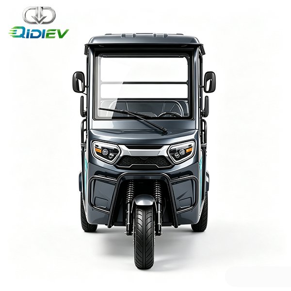 Semi-enclosed-electric-passenger-tuk-tuk-for-2-4-people-3